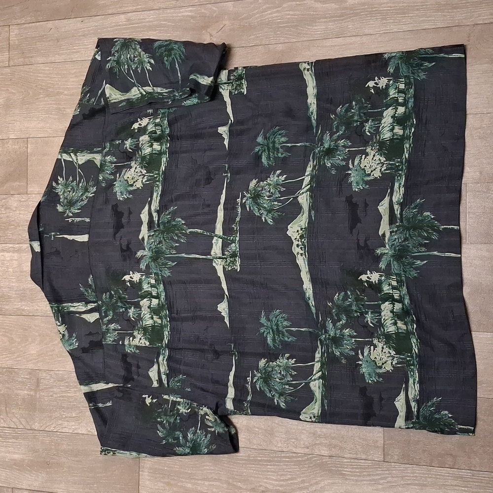 Mens Tommy Bahama 100% Silk Palm Trees Button Down Top Shirt‎ - Picture 2 of 6